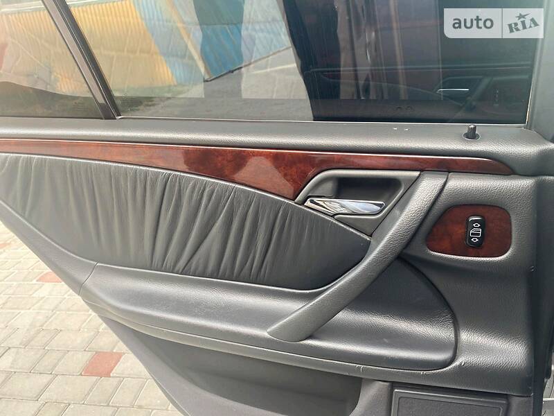 Седан Mercedes-Benz E-Class 2000 в Коломиї