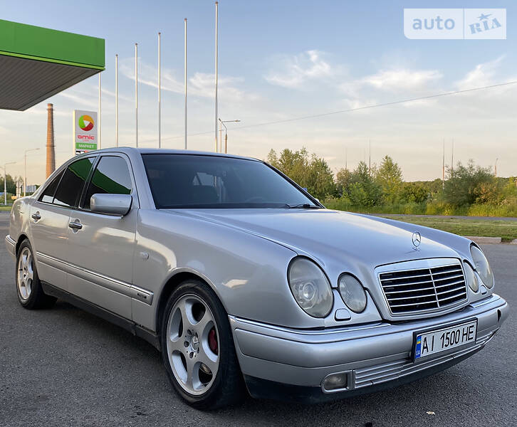 Седан Mercedes-Benz E-Class 1997 в 