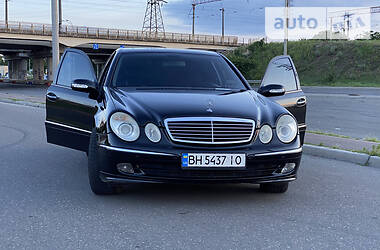 Седан Mercedes-Benz E-Class 2004 в 