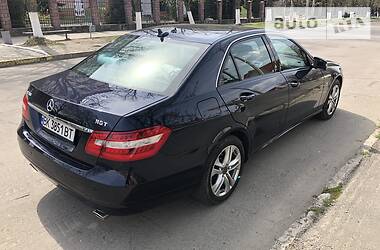 Седан Mercedes-Benz E-Class 2011 в Ровно