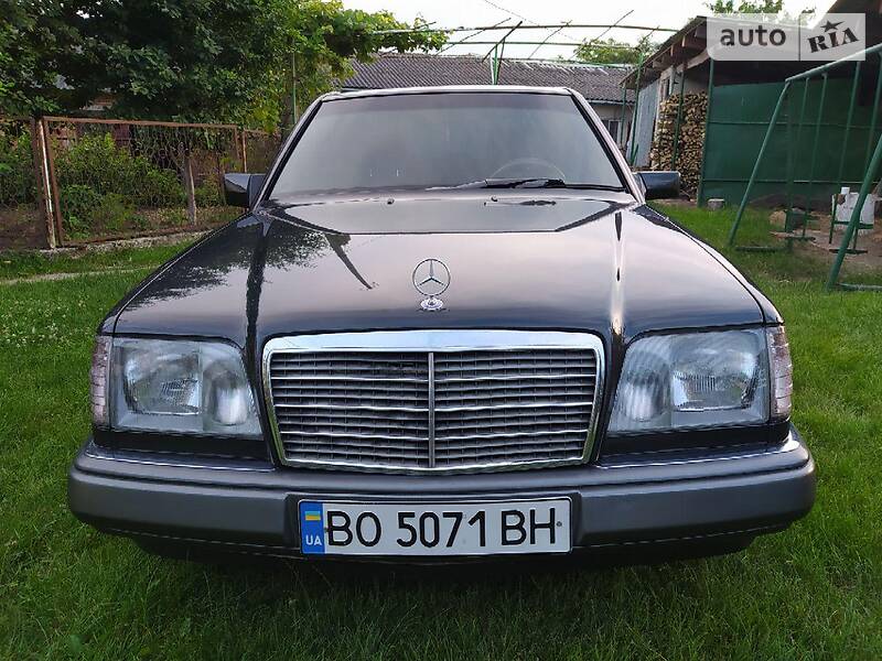 Седан Mercedes-Benz E-Class 1992 в Чорткове