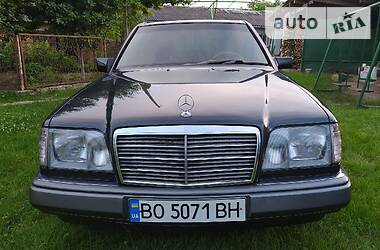 Седан Mercedes-Benz E-Class 1992 в Чорткове