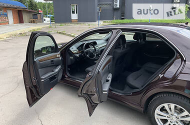 Седан Mercedes-Benz E-Class 2010 в 