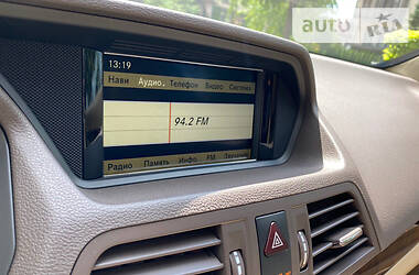 Купе Mercedes-Benz E-Class 2010 в 
