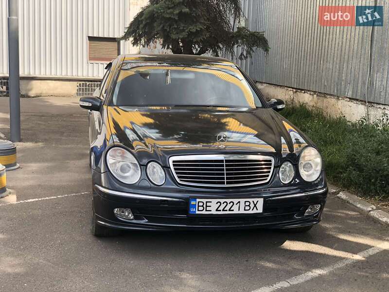 Седан Mercedes-Benz E-Class 2005 в Миколаєві