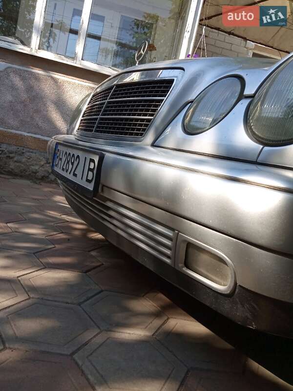 Седан Mercedes-Benz E-Class 1998 в Одесі