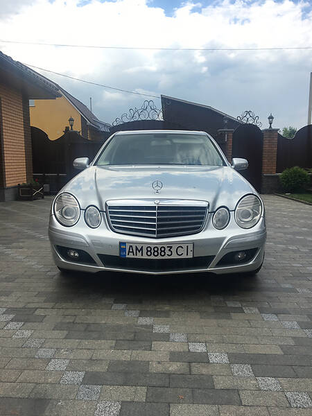 Седан Mercedes-Benz E-Class 2008 в Житомире