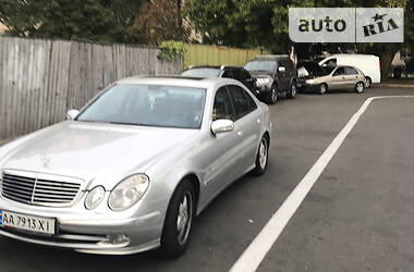 Седан Mercedes-Benz E-Class 2003 в Киеве