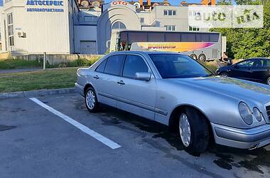 Седан Mercedes-Benz E-Class 1998 в Тернополе