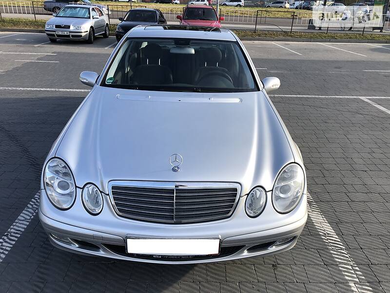 Седан Mercedes-Benz E-Class 2002 в Львові