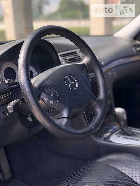 Седан Mercedes-Benz E-Class 2004 в Тернополі