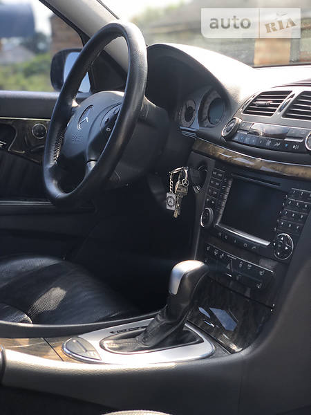 Седан Mercedes-Benz E-Class 2004 в Тернополі