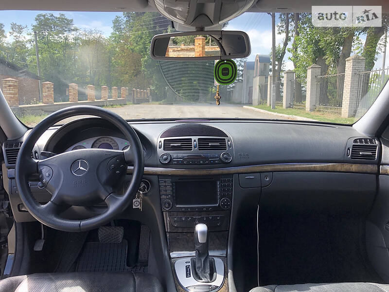 Седан Mercedes-Benz E-Class 2004 в Тернополі