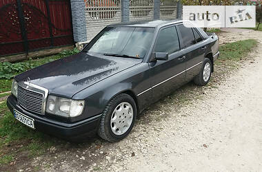 Седан Mercedes-Benz E-Class 1986 в Тернополе