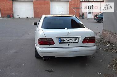 Седан Mercedes-Benz E-Class 1997 в Запорожье