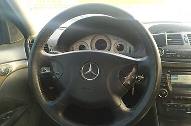 Седан Mercedes-Benz E-Class 2002 в Киеве