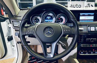 Купе Mercedes-Benz E-Class 2013 в Киеве