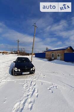 Седан Mercedes-Benz E-Class 2003 в 