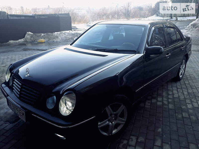 Седан Mercedes-Benz E-Class 2002 в Хмельницькому