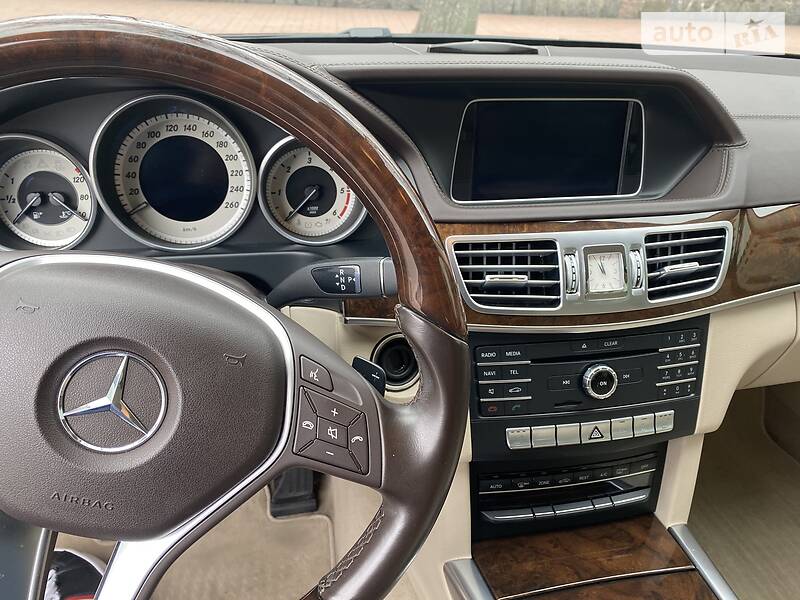 Седан Mercedes-Benz E-Class 2015 в Кременчуці