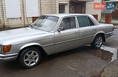 Седан Mercedes-Benz E-Class 1979 в 