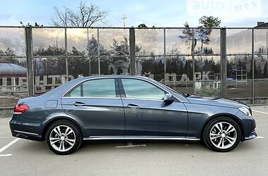 Седан Mercedes-Benz E-Class 2013 в Киеве