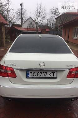 Седан Mercedes-Benz E-Class 2011 в Мостиске