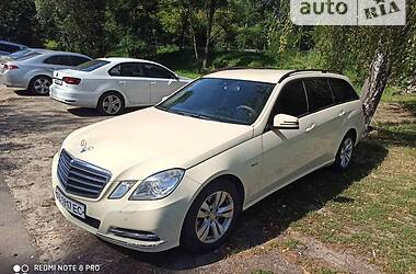 Универсал Mercedes-Benz E-Class 2011 в Житомире