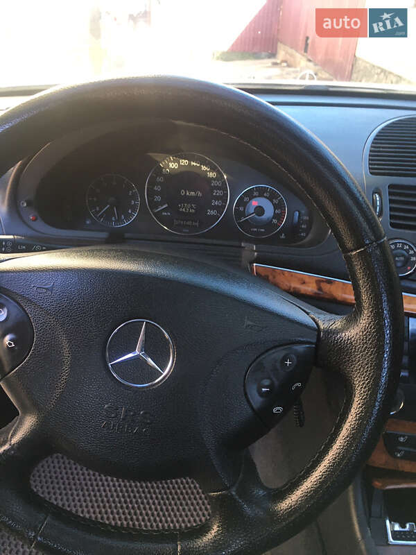 Седан Mercedes-Benz E-Class 2003 в Рокитному