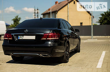 Седан Mercedes-Benz E-Class 2014 в Ужгороде