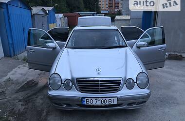 Седан Mercedes-Benz E-Class 2001 в Тернополе