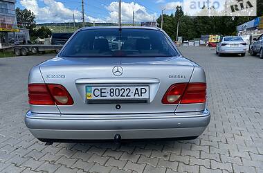 Седан Mercedes-Benz E-Class 1998 в Черновцах