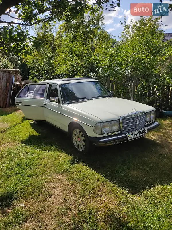 Mercedes-Benz E-Class 1978