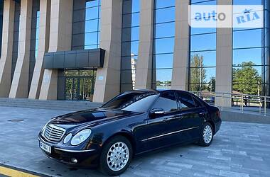 Седан Mercedes-Benz E-Class 2005 в Киеве