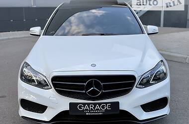 Седан Mercedes-Benz E-Class 2015 в 