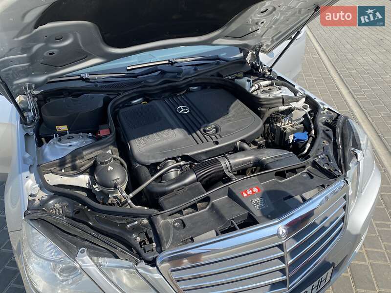 Універсал Mercedes-Benz E-Class 2012 в Херсоні фото 25 Універсал Mercedes-Benz E-Class 2012 в Херсоні