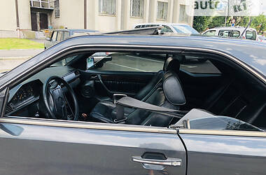 Купе Mercedes-Benz E-Class 1990 в 