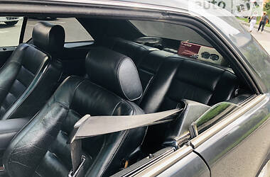 Купе Mercedes-Benz E-Class 1990 в 