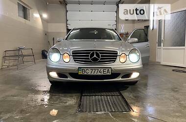 Седан Mercedes-Benz E-Class 2004 в Дрогобыче