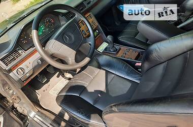 Купе Mercedes-Benz E-Class 1991 в 