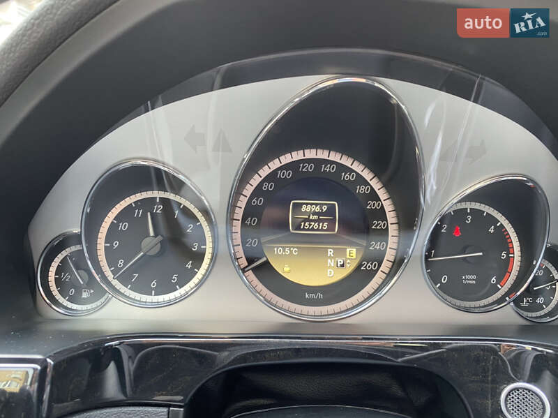 Седан Mercedes-Benz E-Class 2012 в Киеве