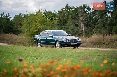 Седан Mercedes-Benz E-Class 1997 в Гайвороне