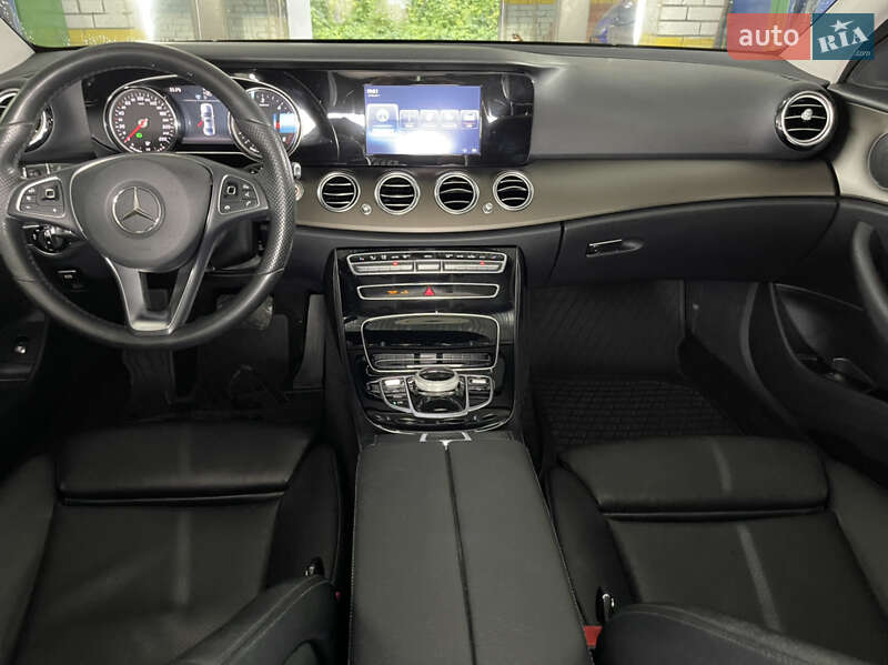 Седан Mercedes-Benz E-Class 2017 в Кам'янець-Подільському