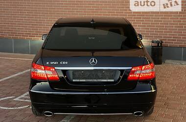 Седан Mercedes-Benz E-Class 2013 в 