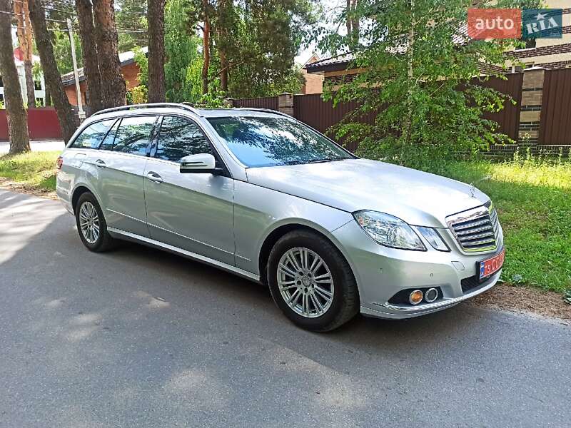 Универсал Mercedes-Benz E-Class 2011 в Киеве