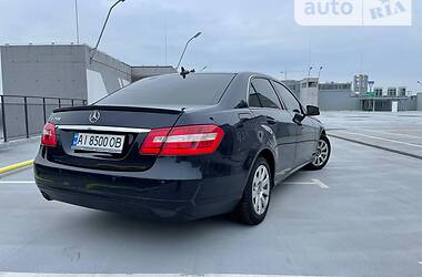 Седан Mercedes-Benz E-Class 2011 в Києві