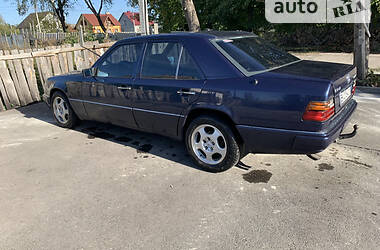 Седан Mercedes-Benz E-Class 1995 в Харкові