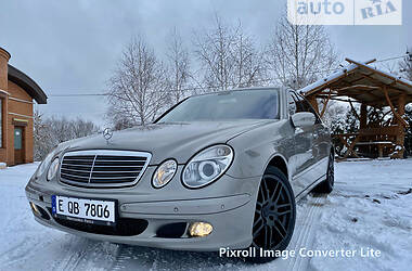 Седан Mercedes-Benz E-Class 2006 в Дубно