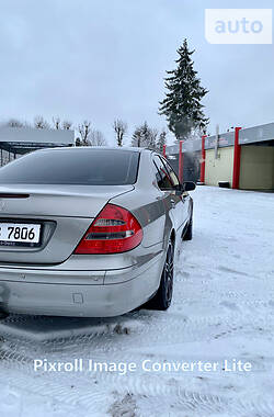 Седан Mercedes-Benz E-Class 2006 в Дубно