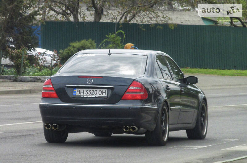 Седан Mercedes-Benz E-Class 2004 в Одессе